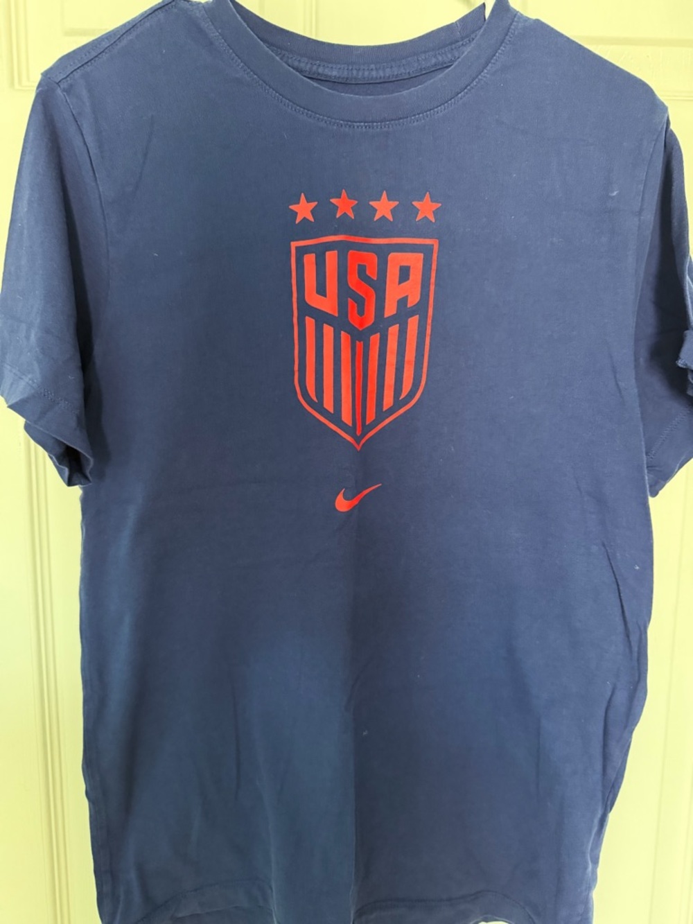 Nike USA Graphic T-Shirt in Navy Blue Mens Small